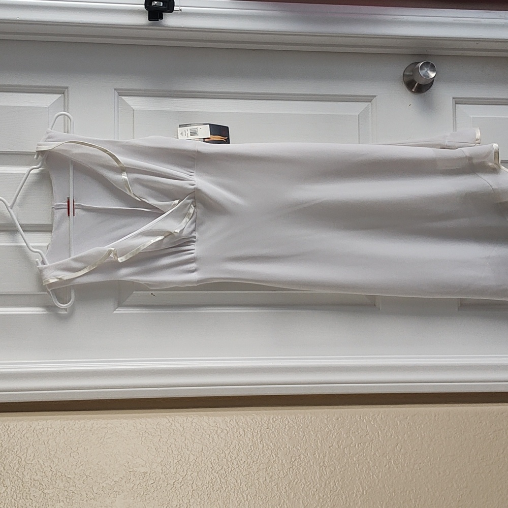 NWT White vneck dress with angled hem